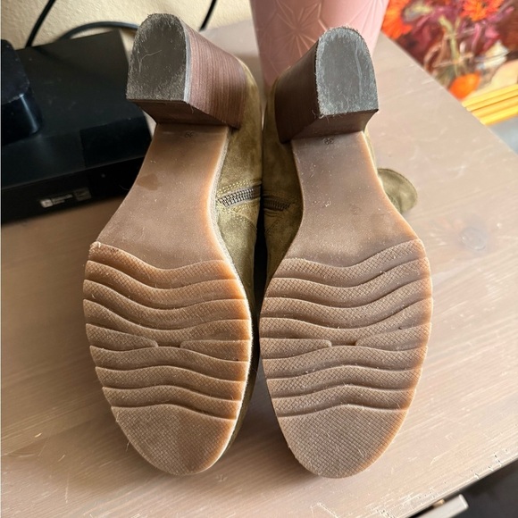 HOLDING HORSES Olive Suede Ankle Boots - Picture 6 of 8